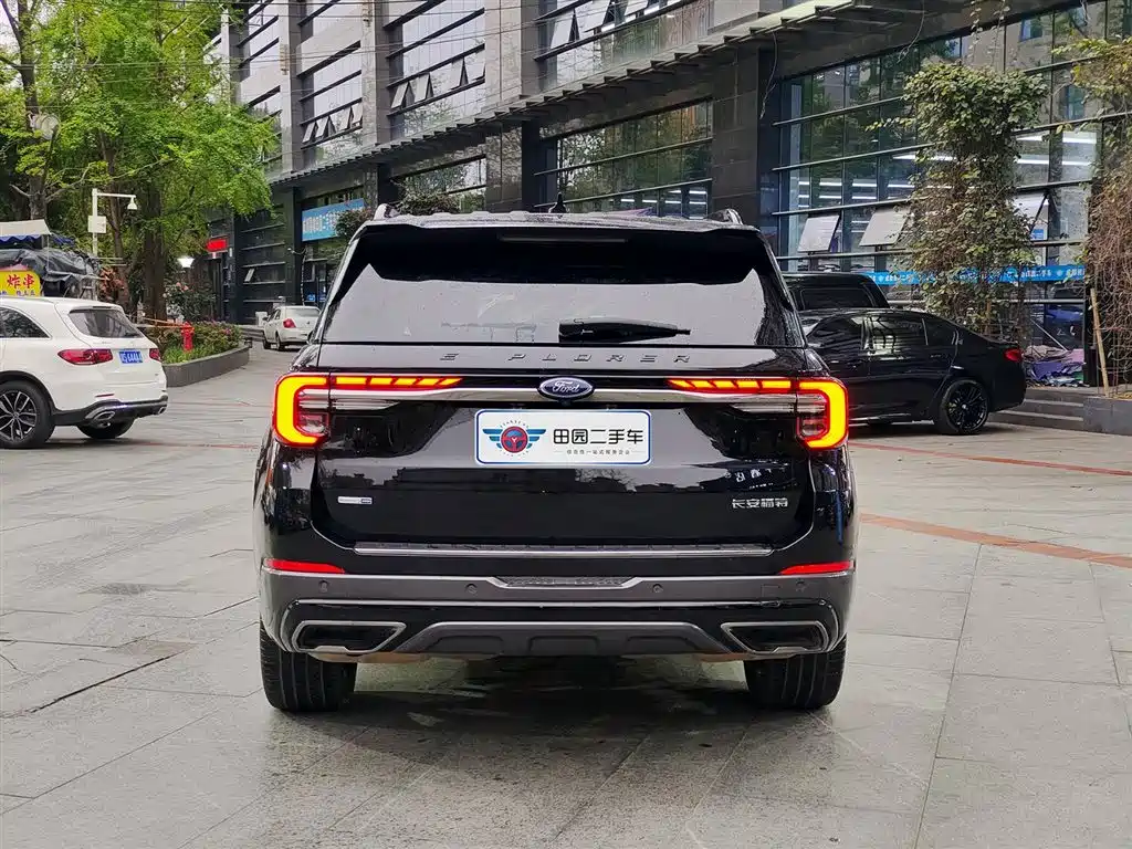 FORD EXPLORER
