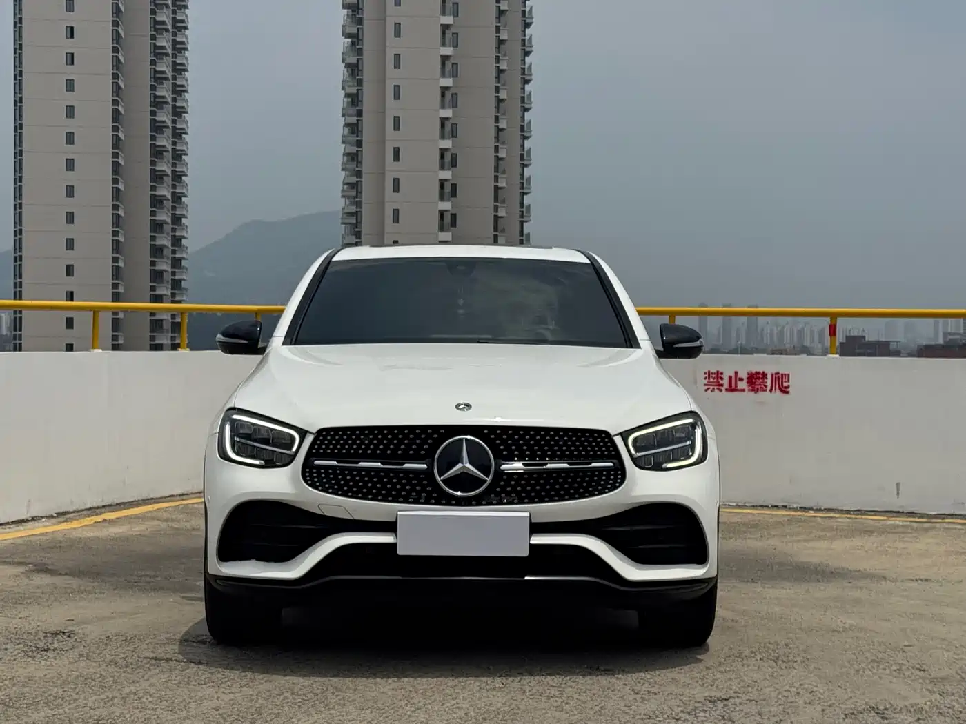 Mercedes-Benz GLC Coupe 2020 GLC 260 4MATIC Coupe SUV фото 2