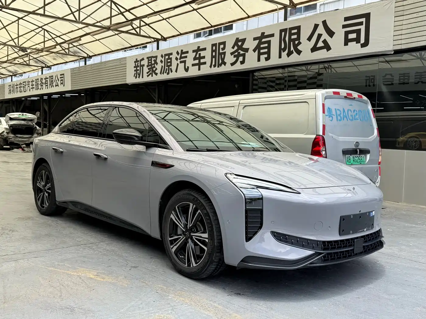 Hongqi EH7 2024 690 Pro фото 3