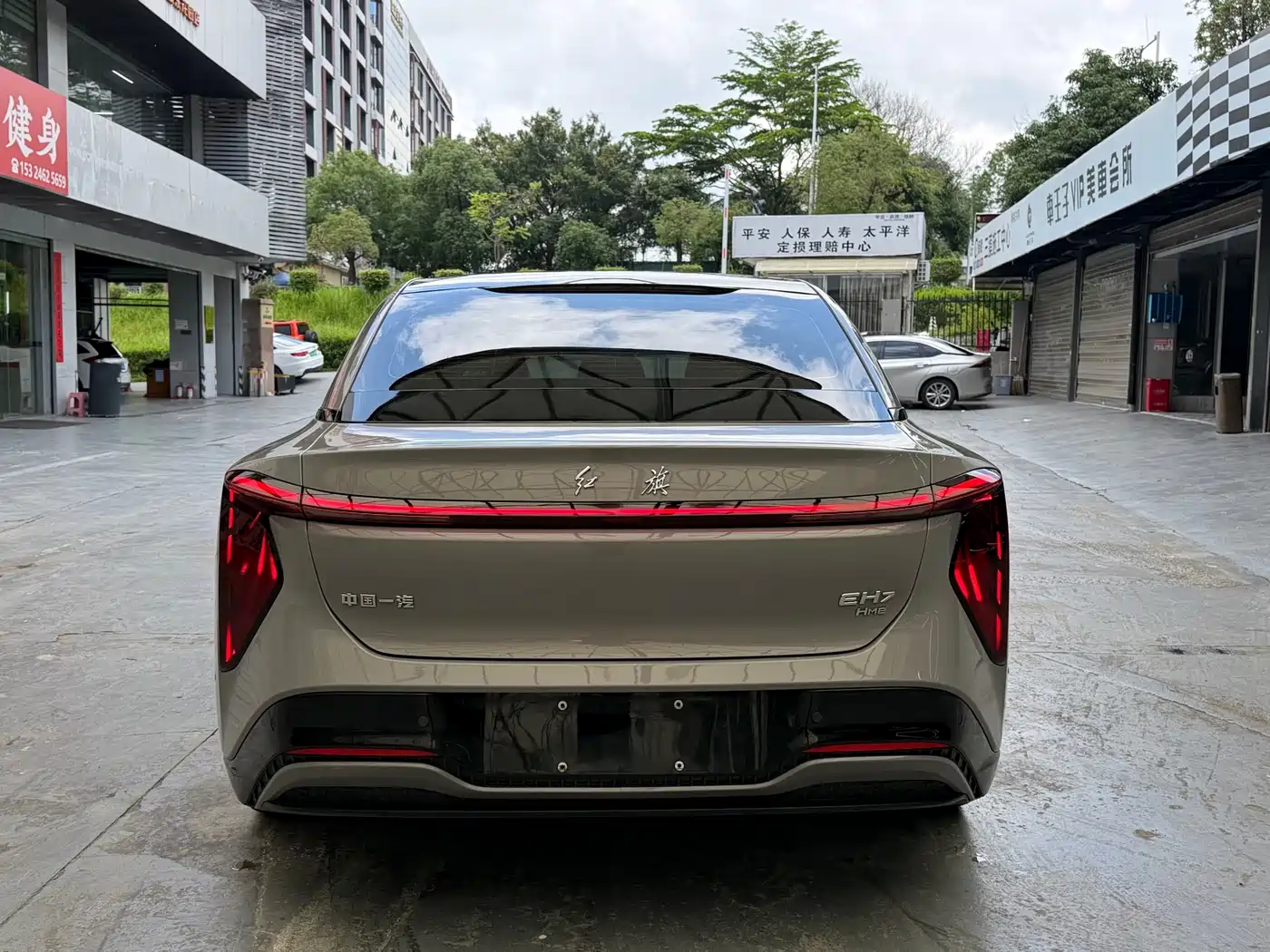 Hongqi EH7 2024 690 Pro фото 8