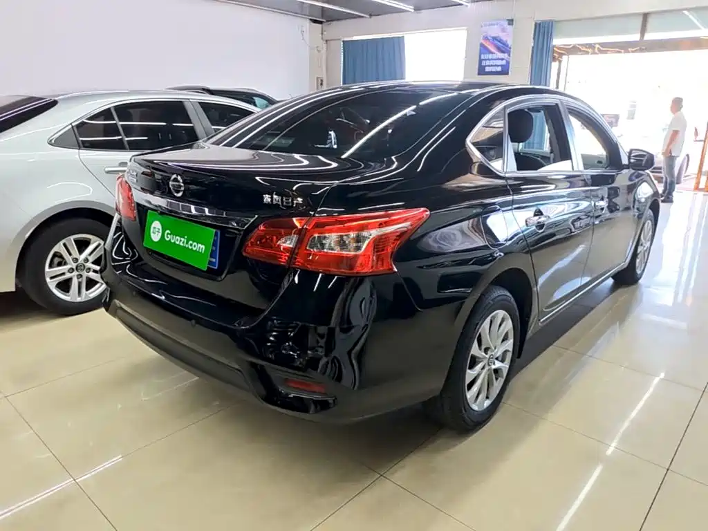 Nissan SYLPHY, миниатюра 7