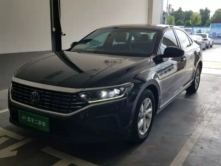 Фото 2 - Volkswagen Passat