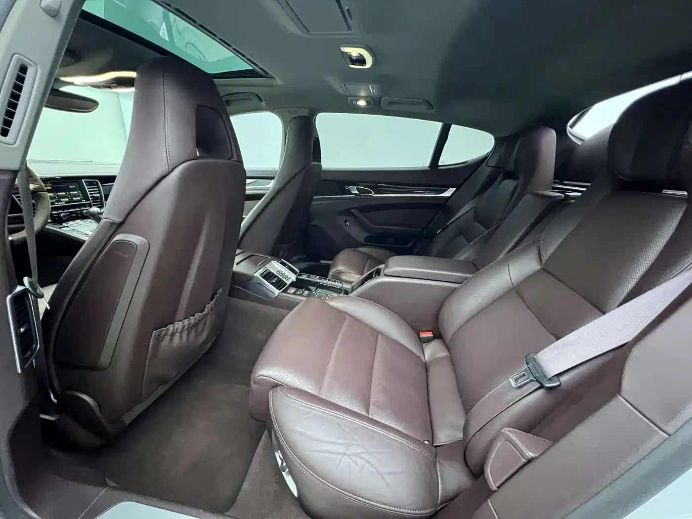 Porsche Panamera 2016 Panamera 4 Executive Edition 3.0T фото 15