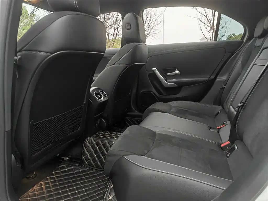 Mercedes-Benz A-Class 2022 Facelift II A 200 L Sport Sedan Fashion фото 19
