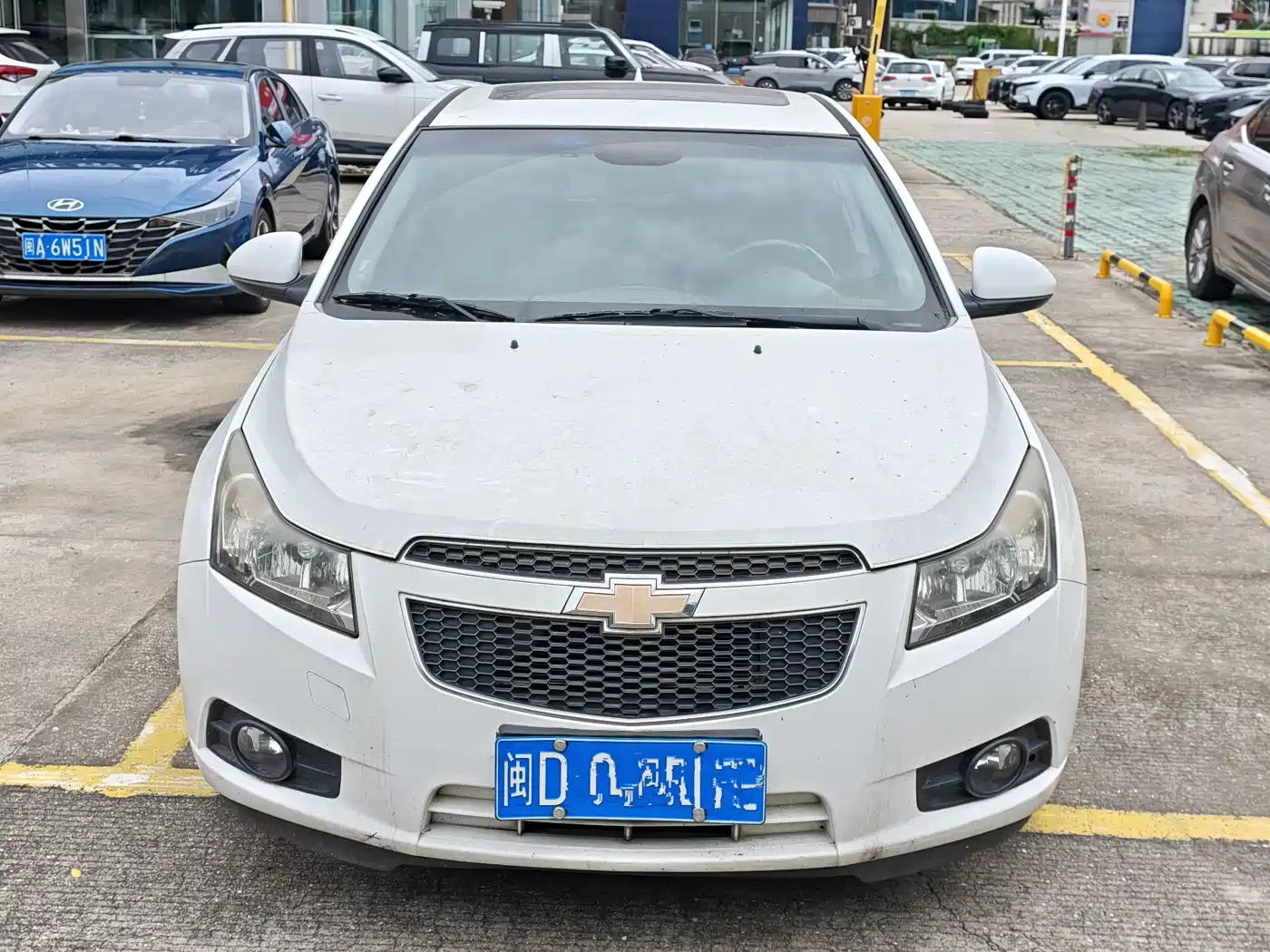 Chevrolet Cruze 2013 Hatchback 1.6L Automatic Luxury фото 2