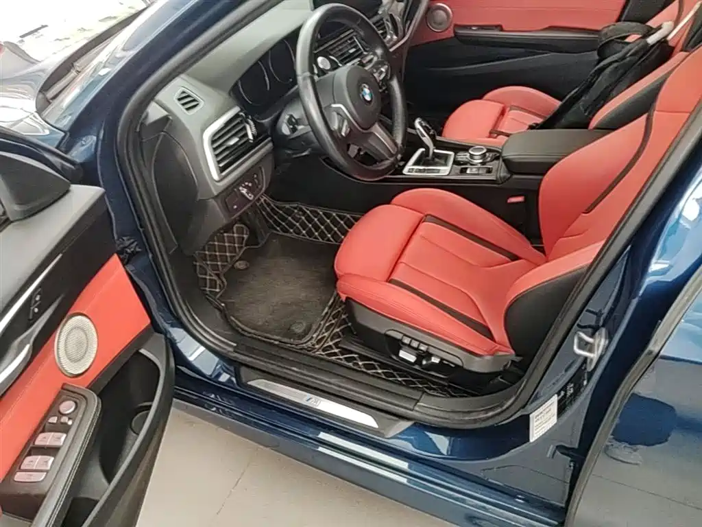 BMW 1 Series 2021 Facelift 125i M Sport Shadow Edition фото 16