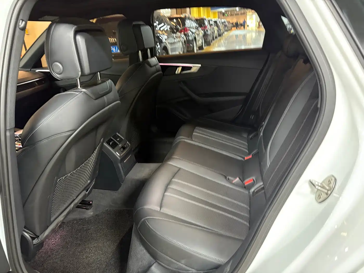Audi A4L 2024 40 TFSI Luxury Dynamic фото 5
