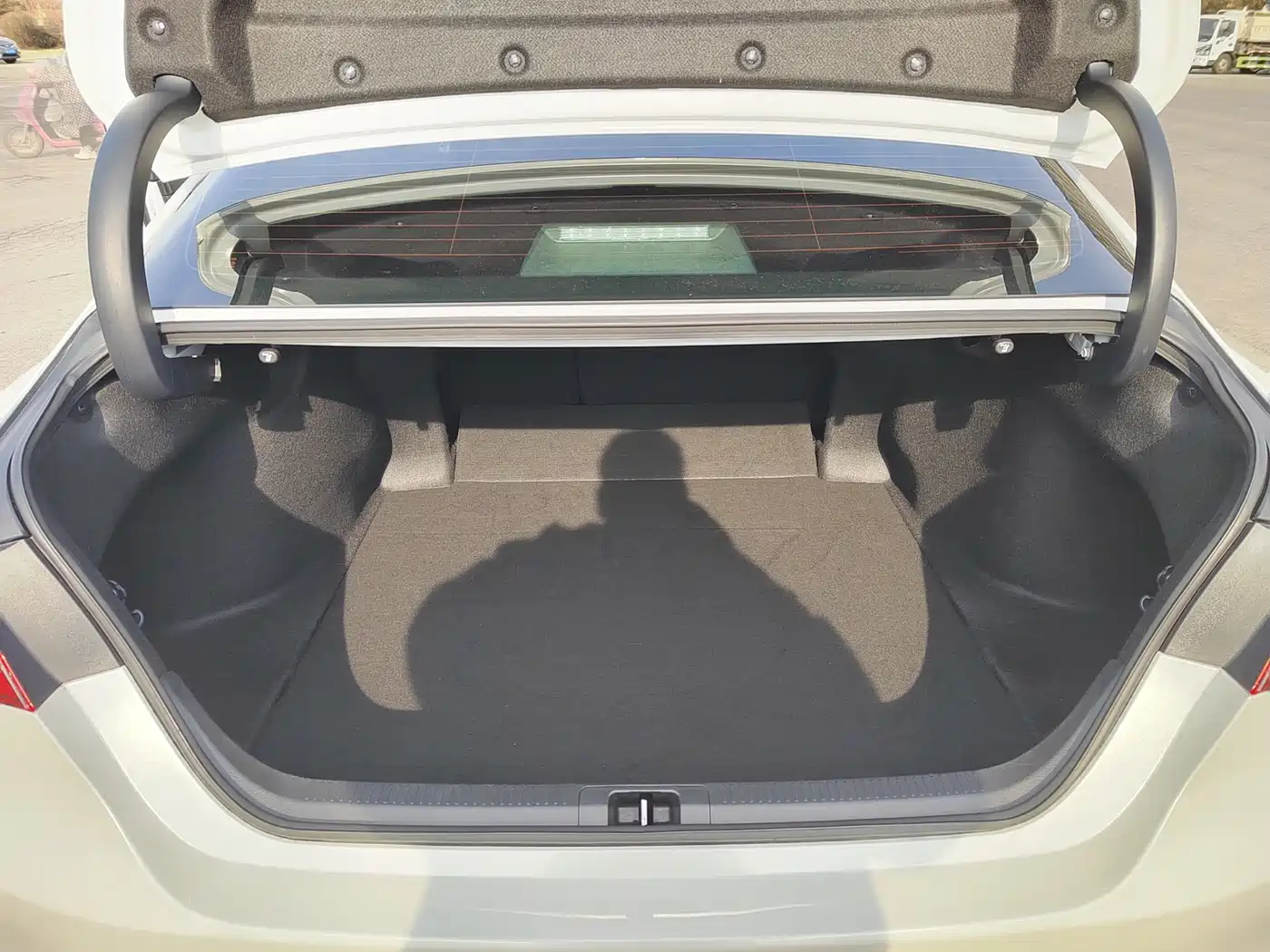 Toyota Camry 2023 2.5G Luxury Edition фото 19