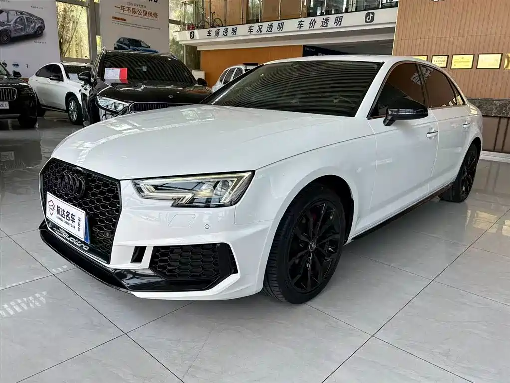 Audi A4L 2018 30th Anniversary 40 TFSI Fashion