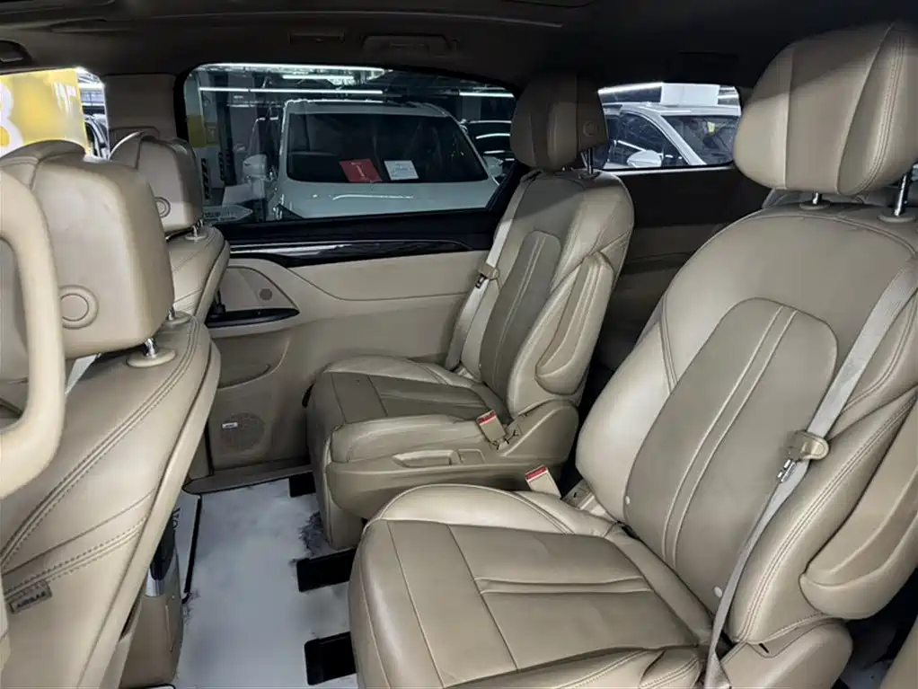 Buick GL8 2017 ES 28T Flagship China V фото 10