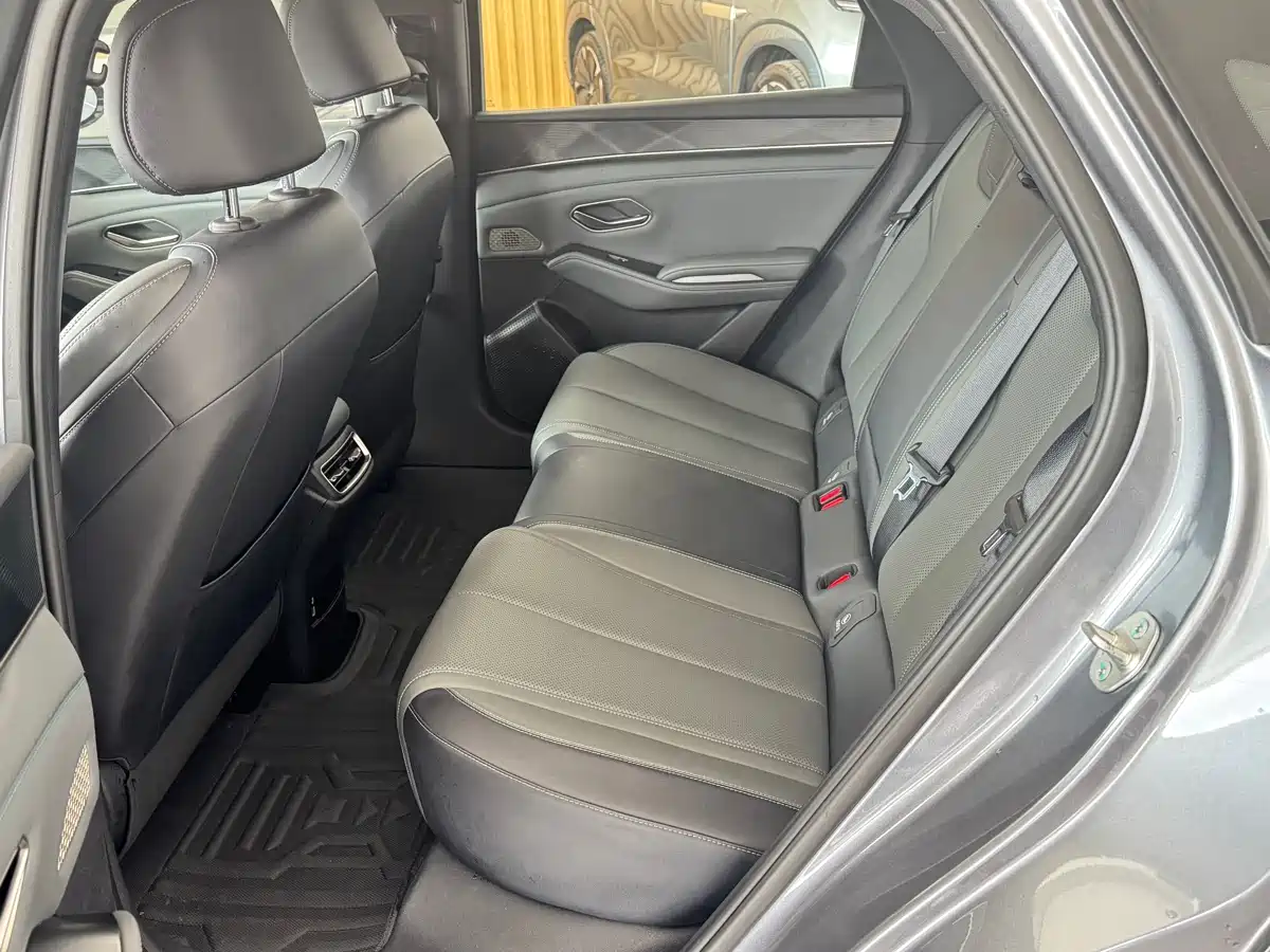 BYD Qin L 2024 DM-i 120KM Superior Edition фото 9