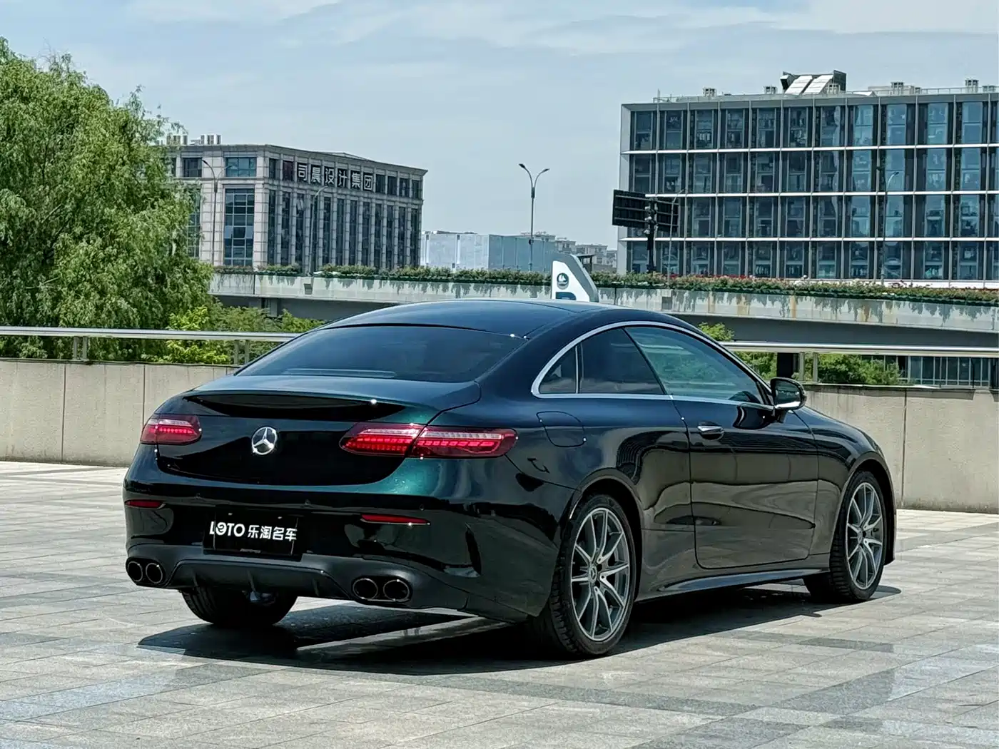 MERCEDES-BENZ E-CLASS (IMPORTED)