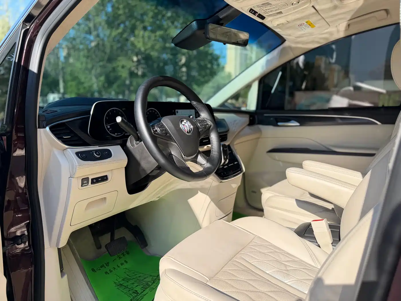 Buick GL8 2021 Avenir Aivia 6-Seater Elite Edition фото 4