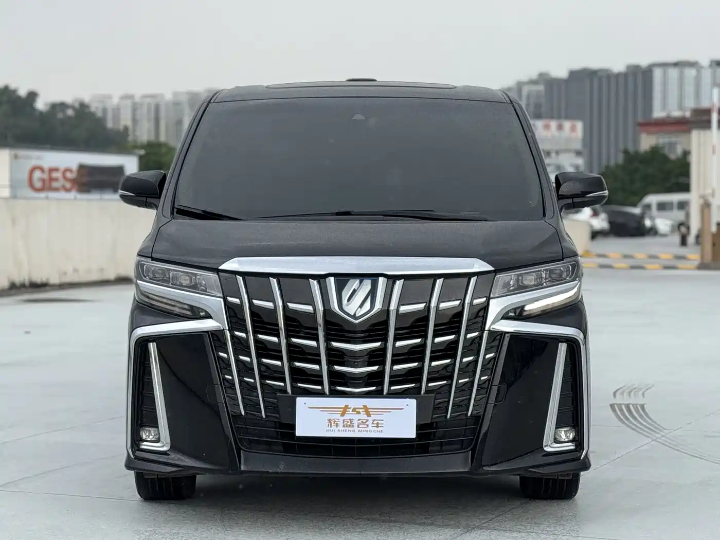 Toyota Alphard 2021 Hybrid 2.5L Premium фото 2
