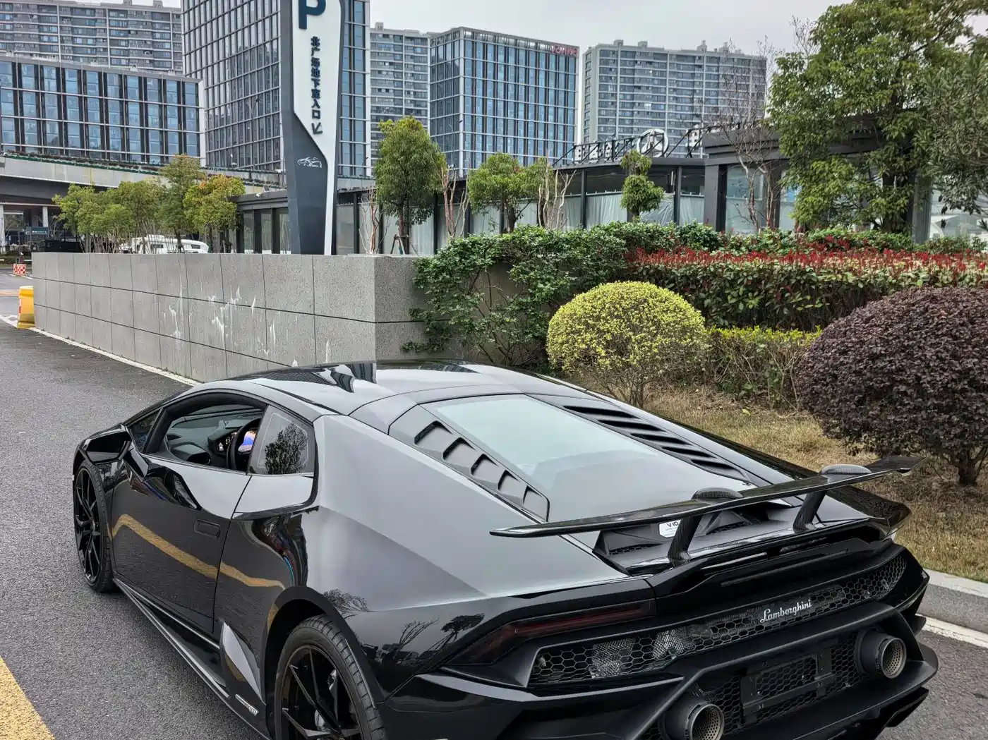 LAMBORGHINI HURACÁN