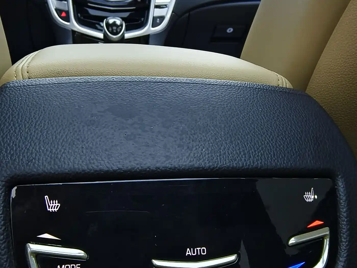 Cadillac SRX 2014 3.0L Flagship Model фото 18
