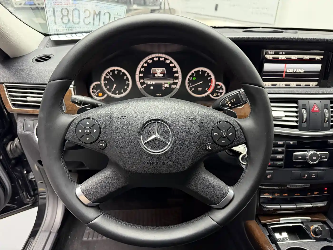 Mercedes-Benz E-Class 2012 E 300 L Elegance Model фото 8