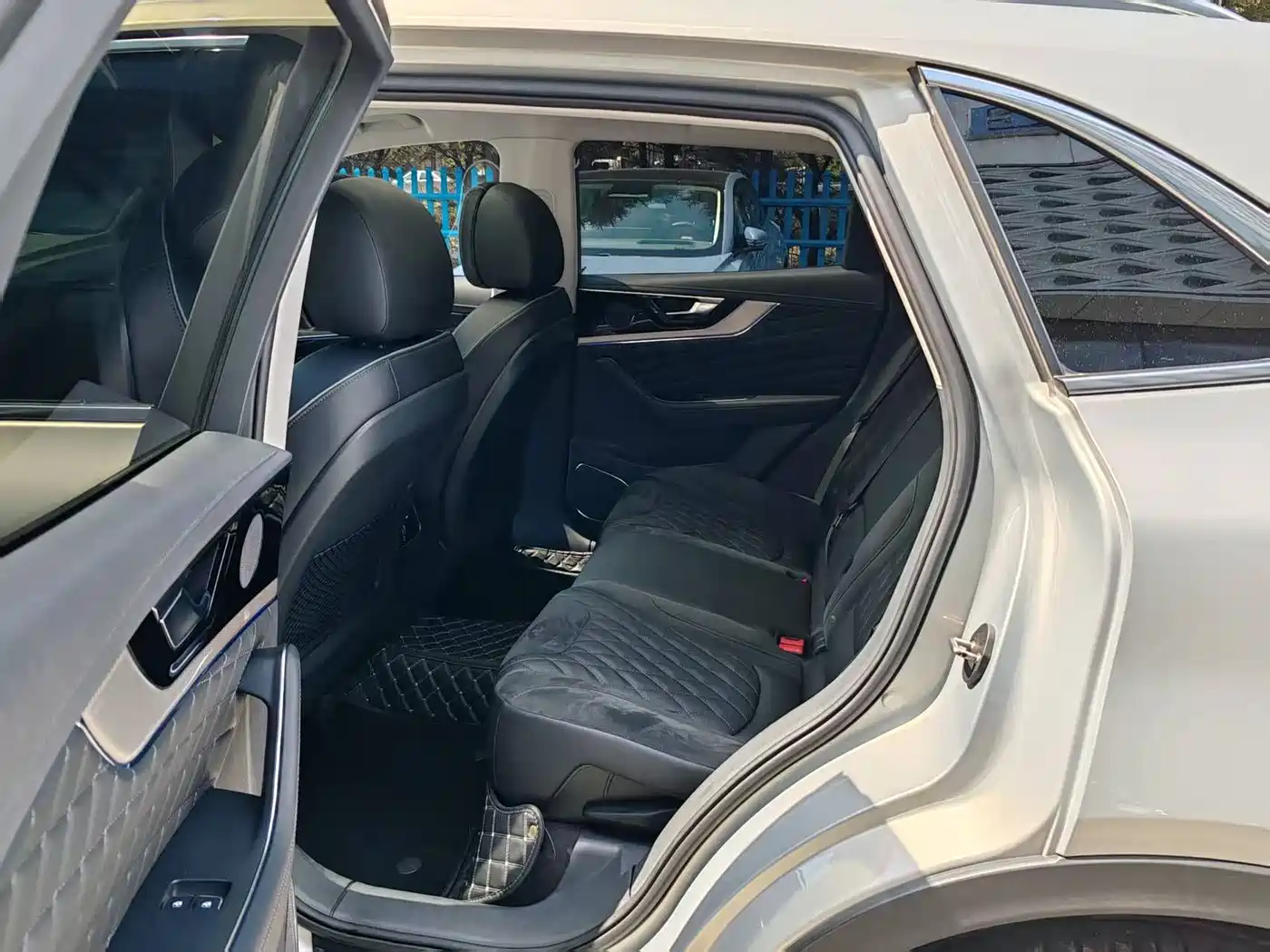 Hongqi HS5 2019 2.0T Smart Connect Enjoy 4WD Edition фото 6