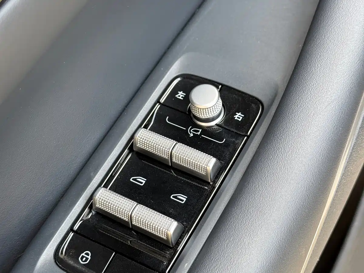 Photo 16 - Geely Galaxy Galaxy E5