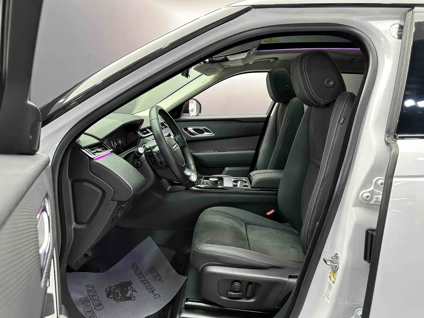 Land Rover Range Rover Velar 2020 P250 фото 5