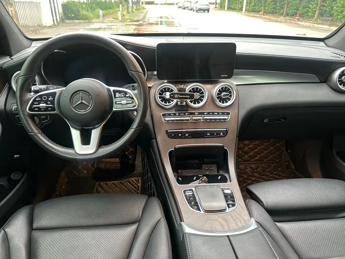 Mercedes-Benz GLC 2020 Facelift GLC 300 L 4MATIC Dynamic фото 7