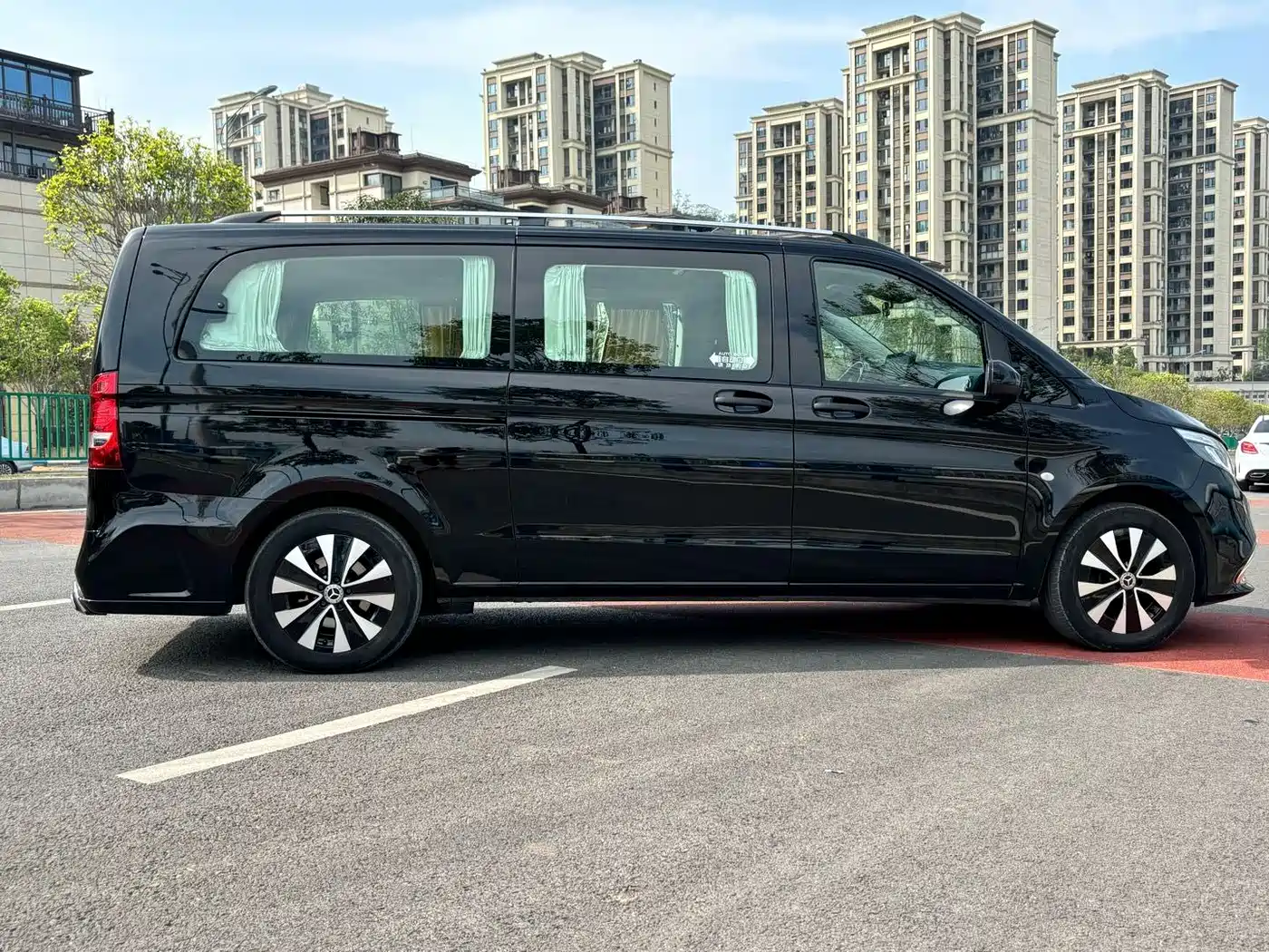 Mercedes-Benz Vito 2020 2.0T Business Edition (7-seater) фото 14