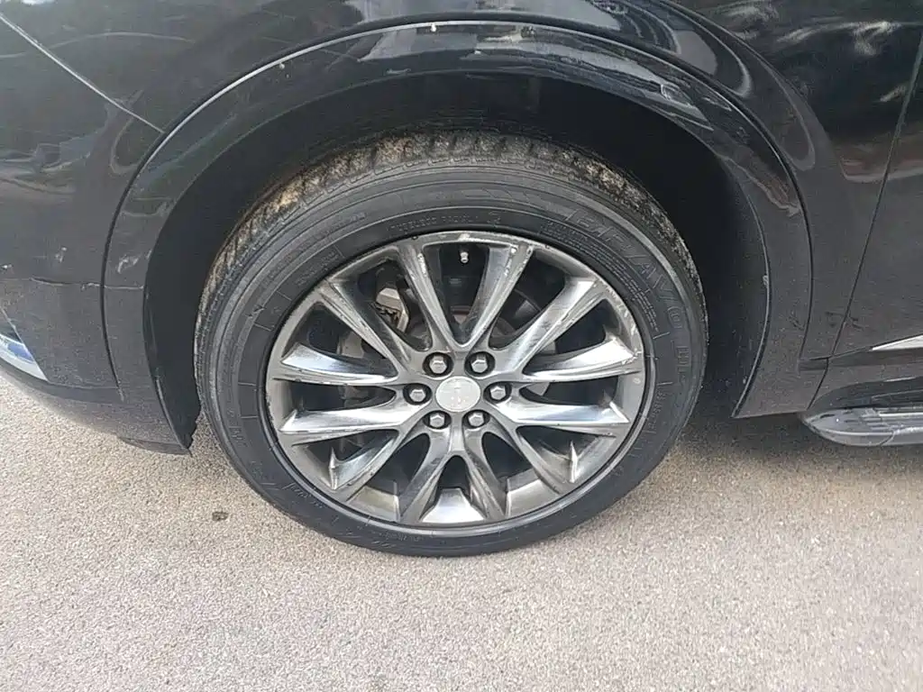 Photo 23 - Buick Enclave