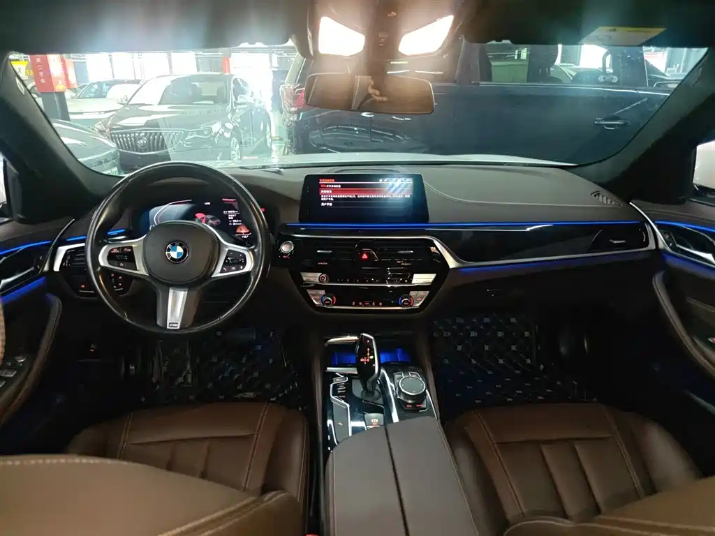 BMW 5 Series 2020 525Li M Sport Package фото 6