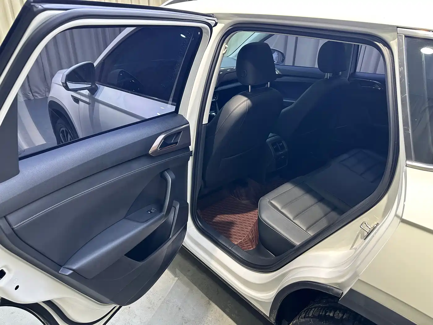 Volkswagen Tharu, миниатюра 9