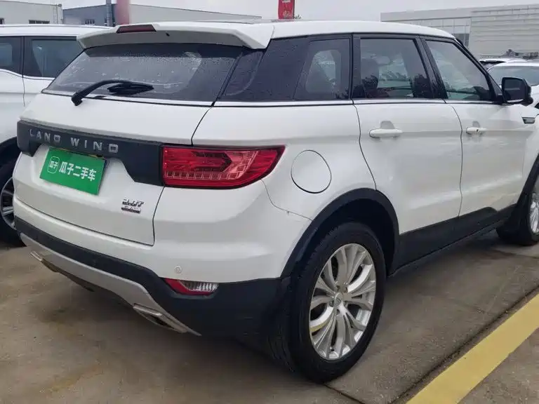 Фото 7 - Landwind X7