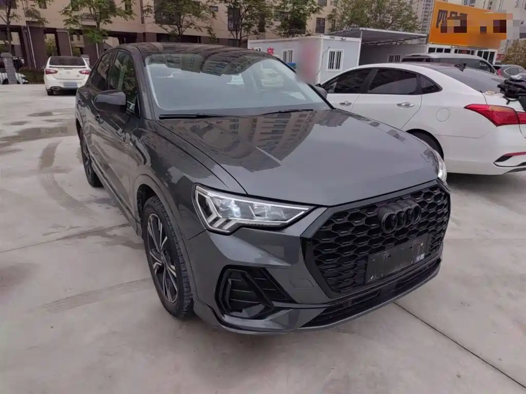 Audi Q3 Sportback 2023 40 TFSI Fashion фото 4
