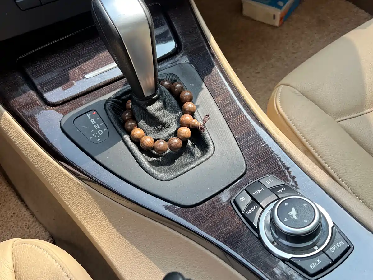 BMW 3 Series 2012 325i Luxury фото 10