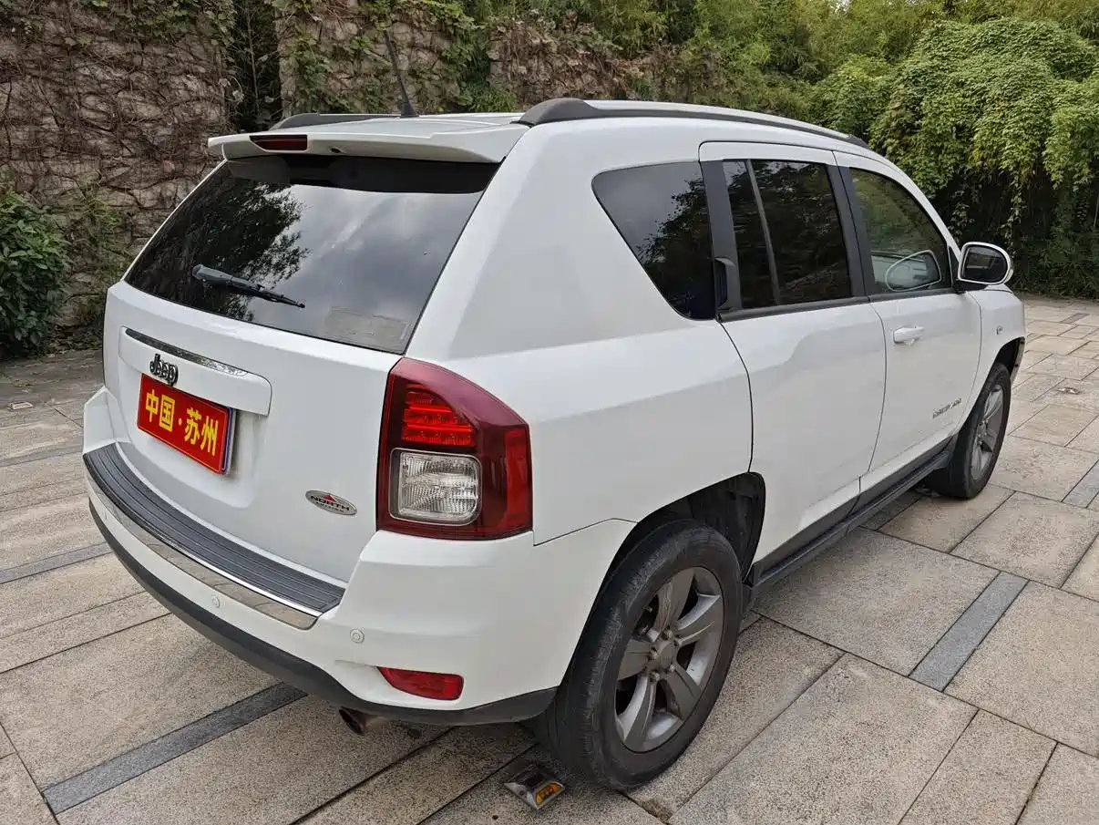 Jeep Compass (Import) 2014 2014 Facelift 2.4L 4WD Comfort Edition
