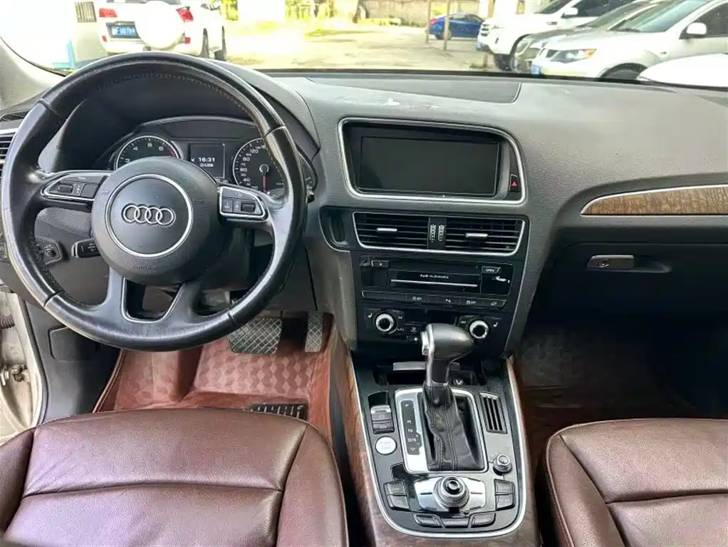 Audi Q5 2015 40 TFSI Comfort фото 6