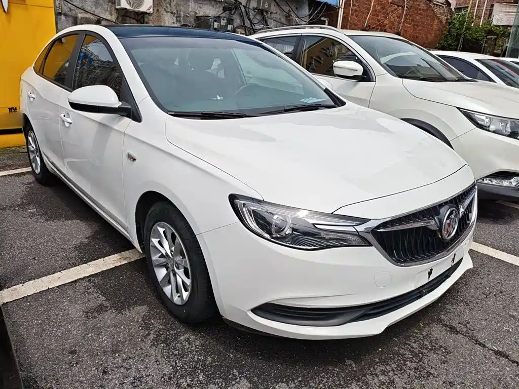 Buick Excelle 2019 15T DCT Progressive Type China VI фото 4