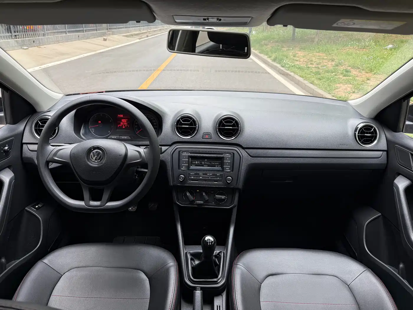 Volkswagen Jetta 2017 1.5L Manual Fashion фото 11