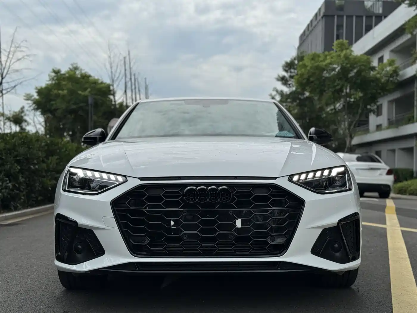 Audi A4L 2022 40 TFSI Luxury Dynamic фото 2