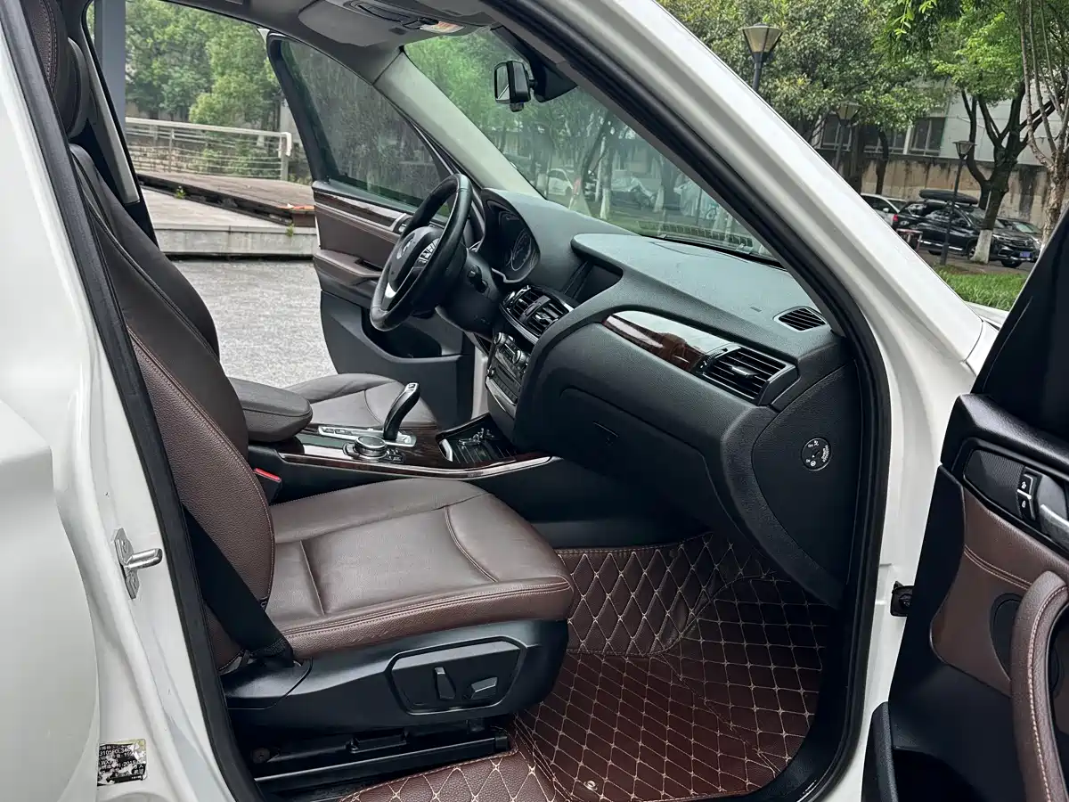 BMW X3 (Import) 2014 xDrive20i X Design Package фото 16
