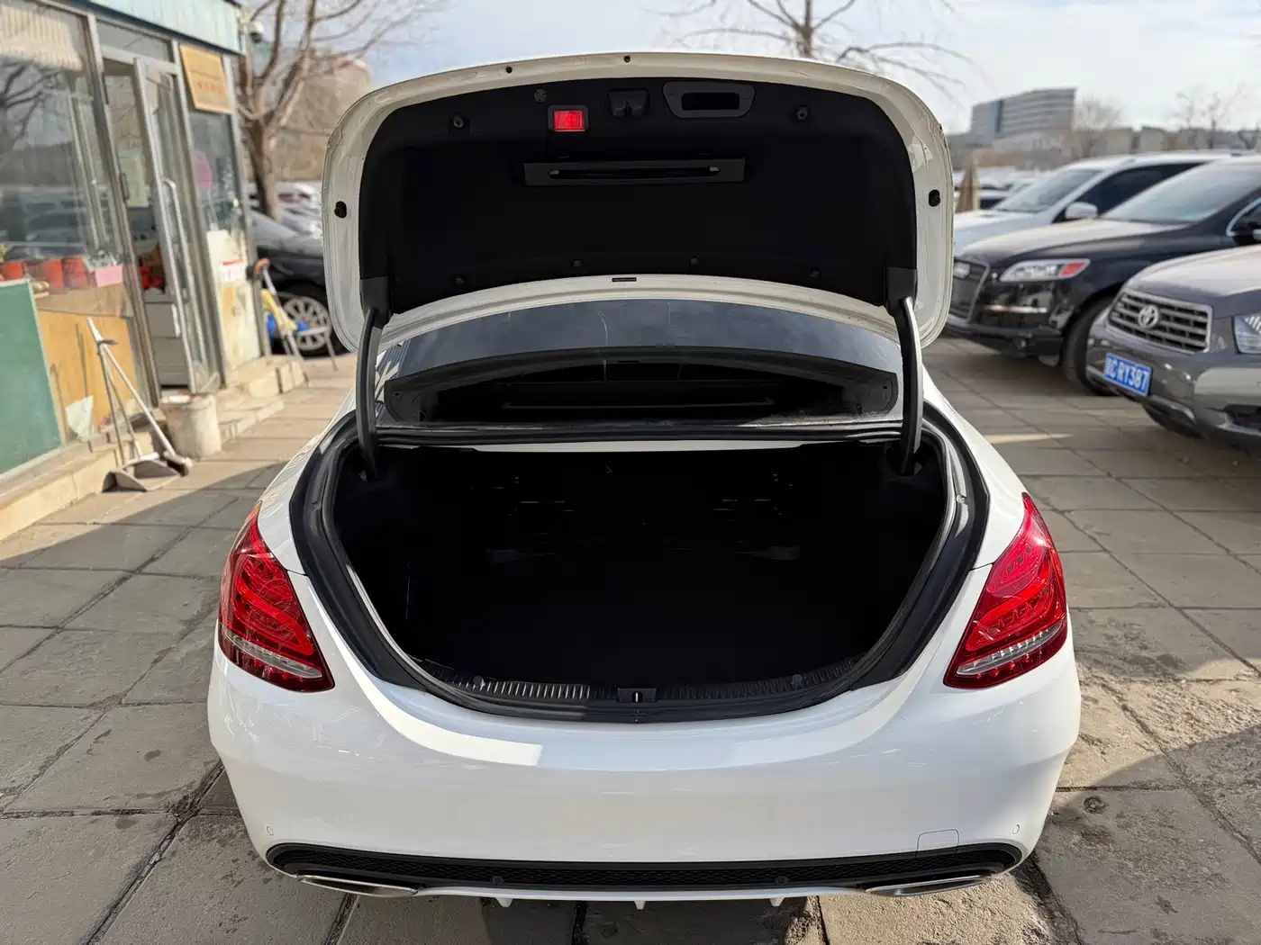 Mercedes-Benz C-Class 2015 Facelift C 200 L Sport фото 27