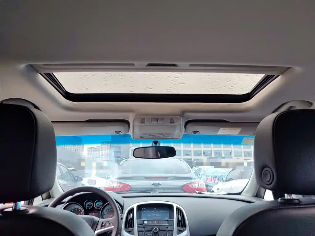 Buick Excelle 2014 XT 1.6L Automatic Fashion фото 14