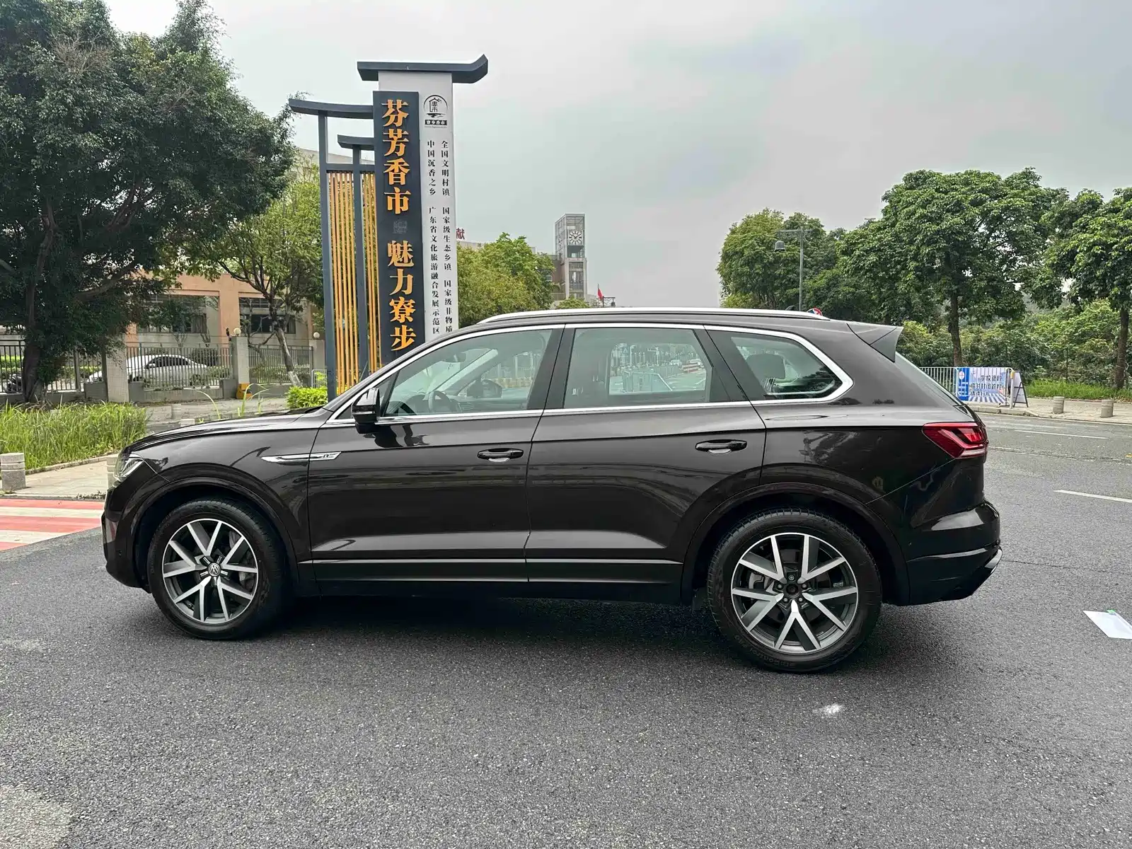 Фото 16 - Volkswagen Touareg