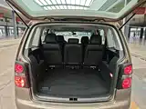 Photo 19 - Volkswagen Touran