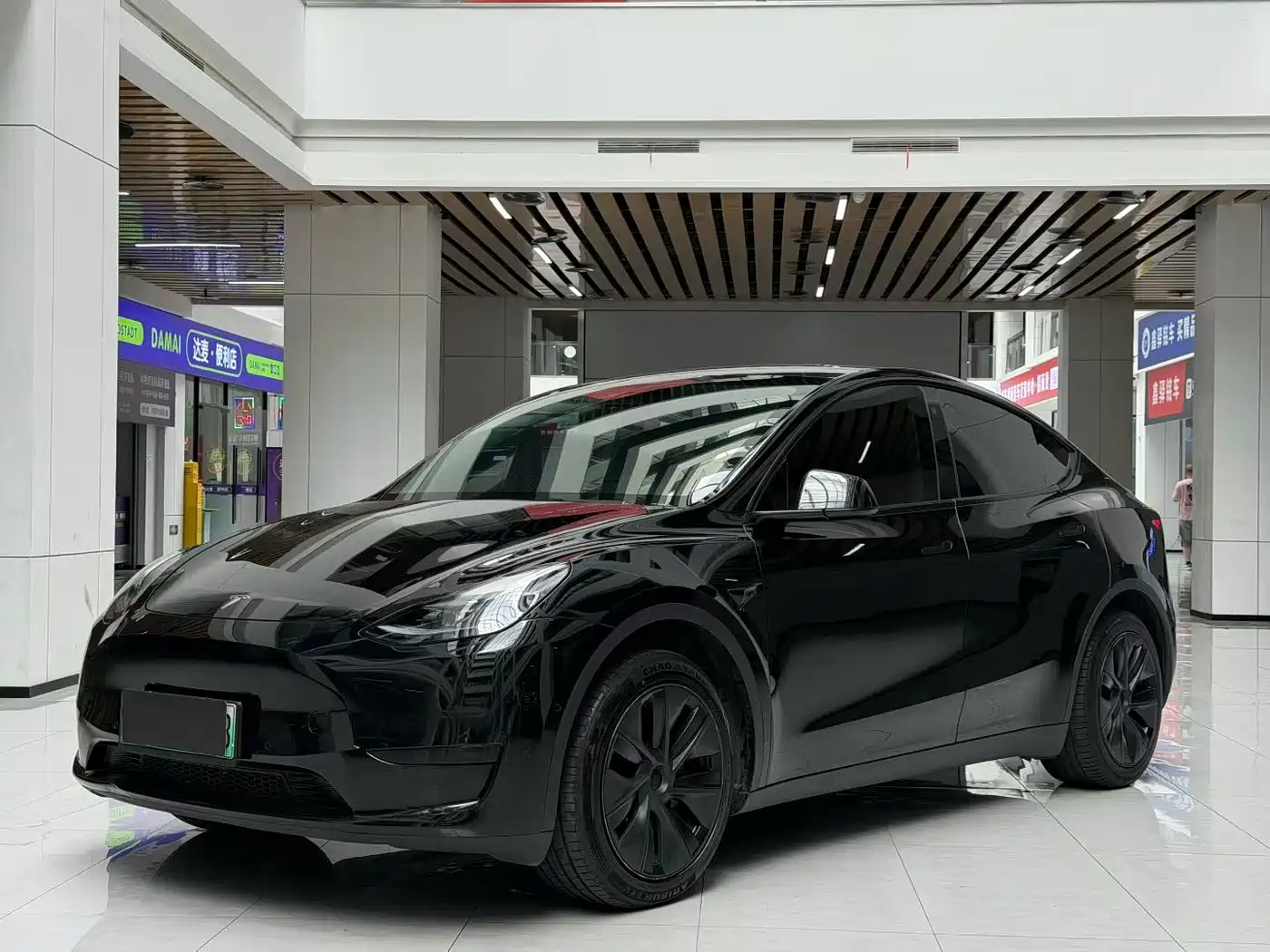 Tesla Model Y 2023