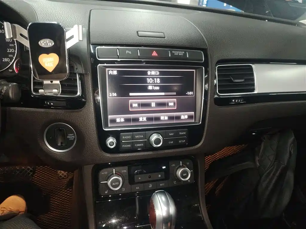 Volkswagen Touareg 2017 3.0TSI Explorer Edition фото 13