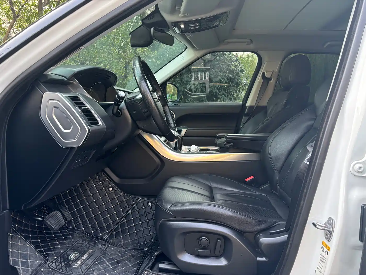 Land Rover Range Rover Sport 2017 3.0 SC V6 SE фото 4
