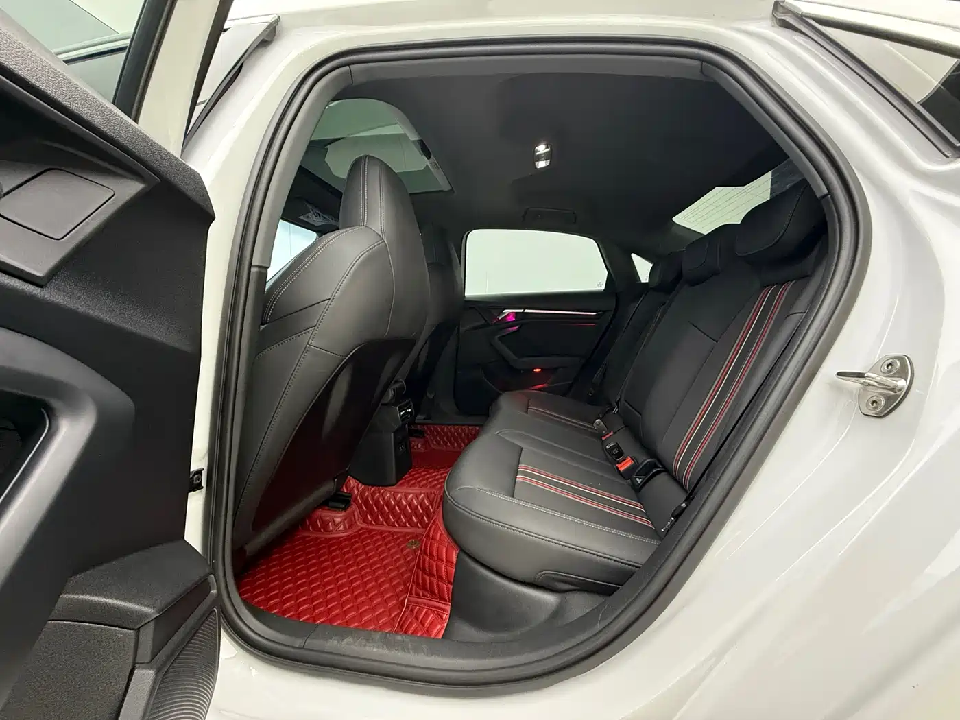 Audi A3 2023 A3L Limousine 35 TFSI Fashion Sport фото 13