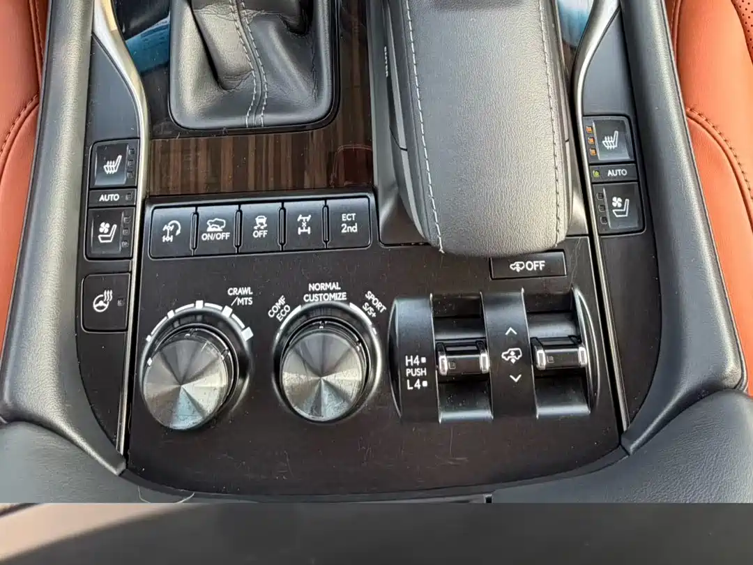 Lexus LX 2019 570 Prestige Luxury Edition фото 5