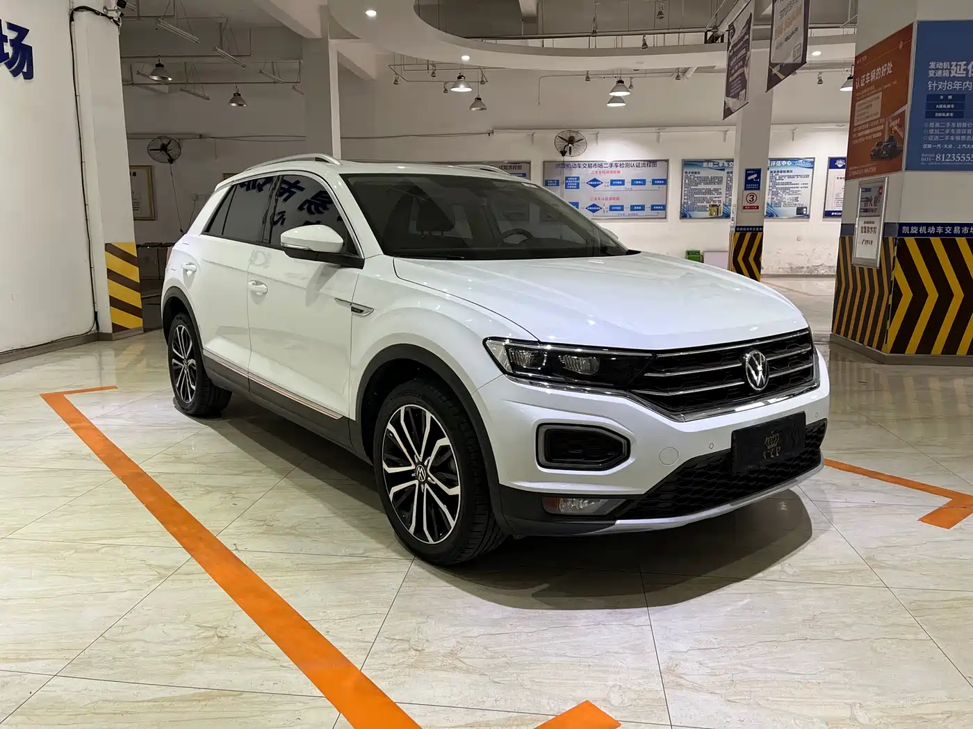 Volkswagen T-ROC 2022 280TSI DSG 2WD Comfort PLUS фото 3