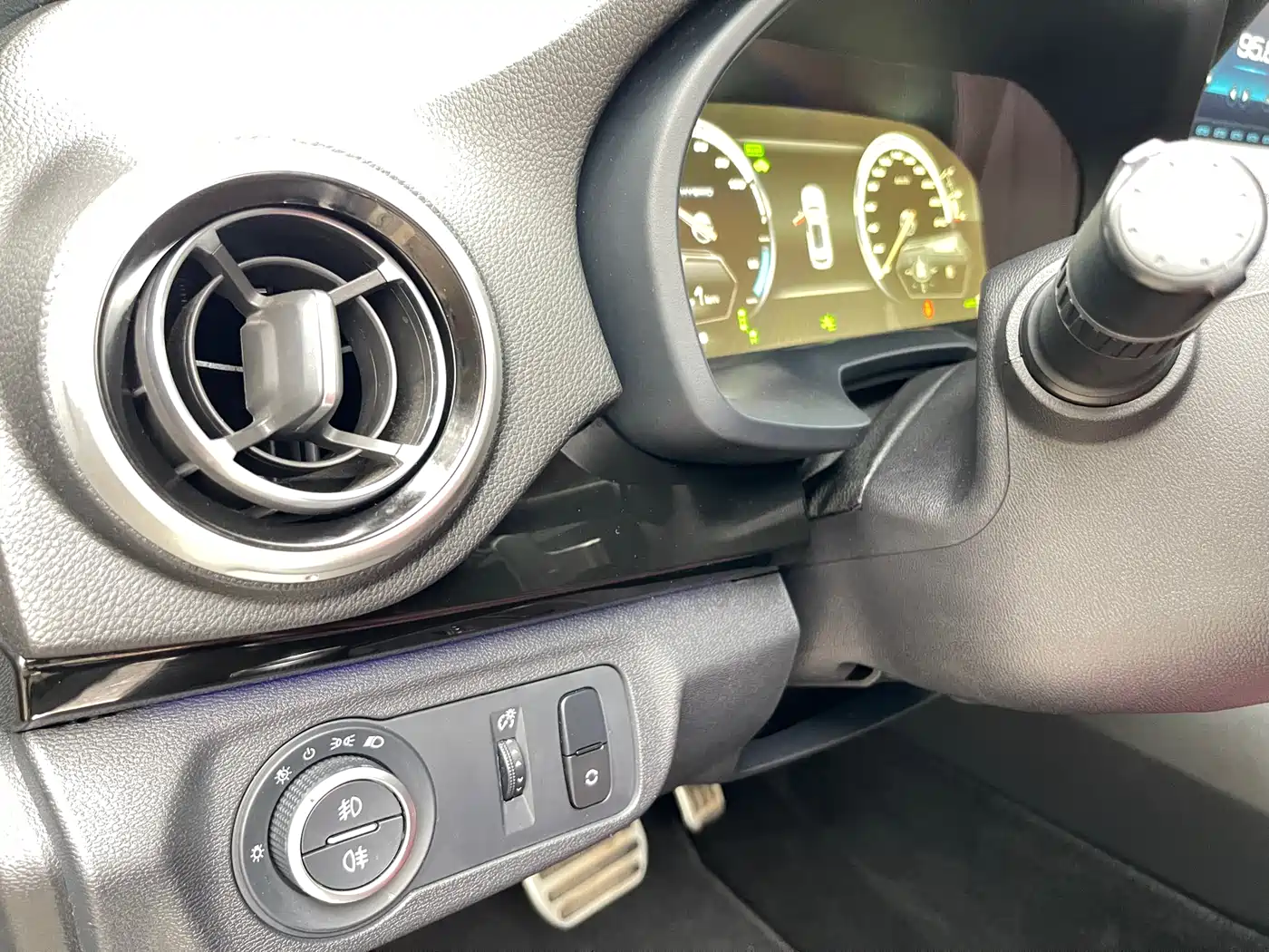 WEI PAI WEI BRAND P8