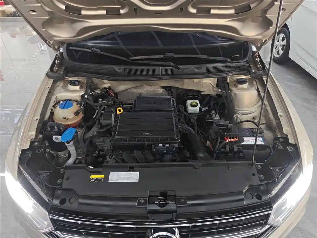 Volkswagen Bora 2018 1.5L Manual Comfort фото 20
